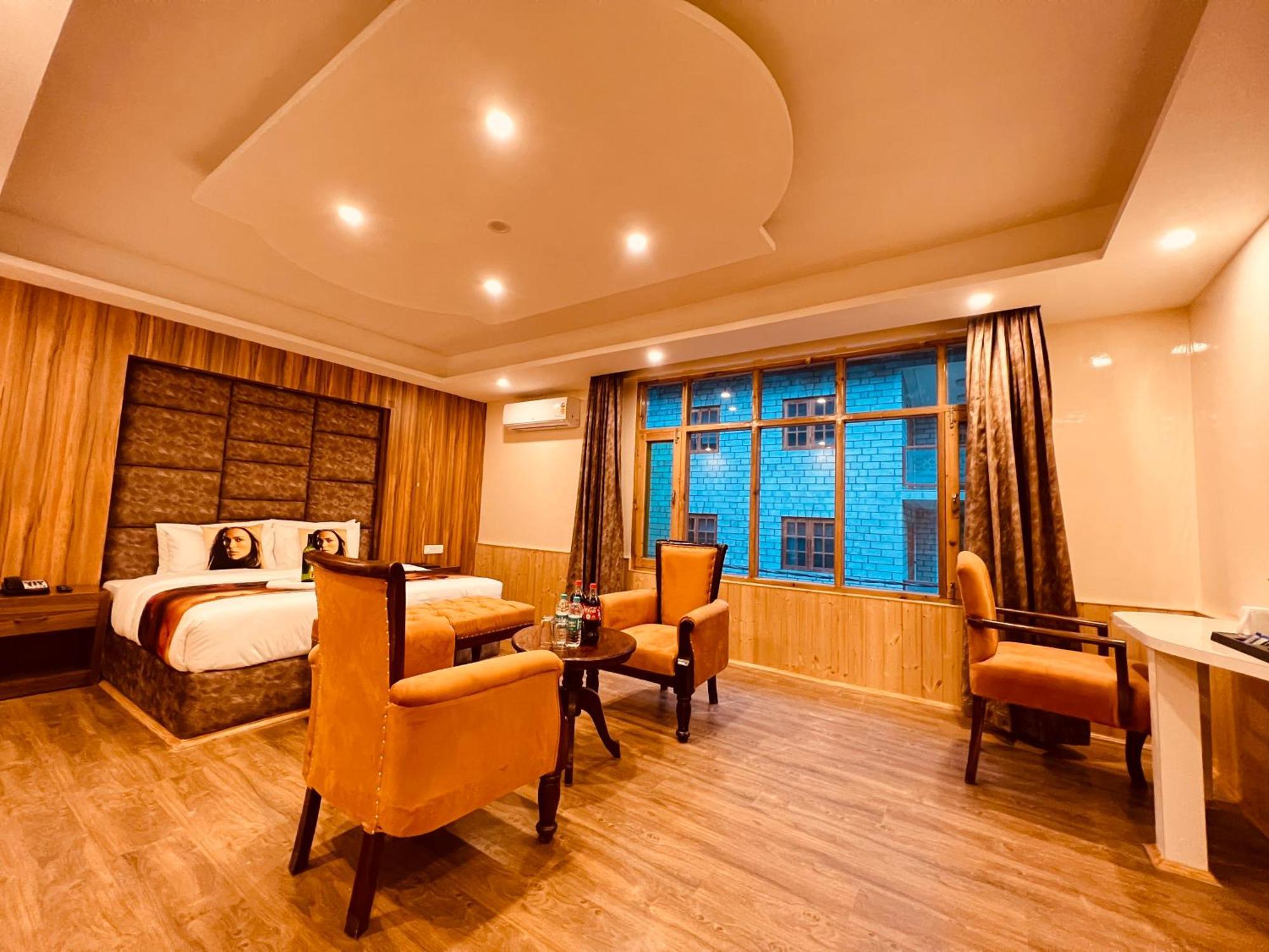 Hill River Resort - Central Heated & Air Cooled - Near Mall Road , Best Property Of Manali 2024- 2025 Exterior photo