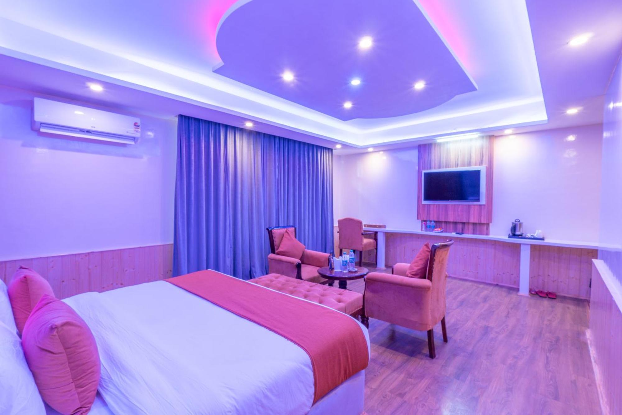 Hill River Resort - Central Heated & Air Cooled - Near Mall Road , Best Property Of Manali 2024- 2025 Exterior photo