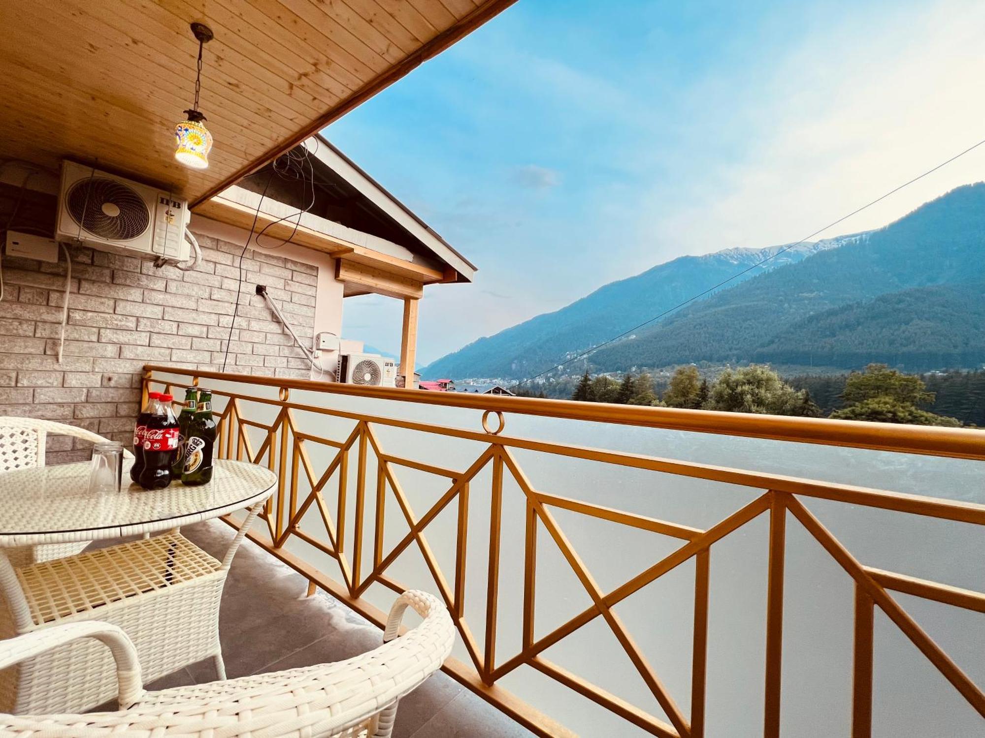 Hill River Resort - Central Heated & Air Cooled - Near Mall Road , Best Property Of Manali 2024- 2025 Exterior photo